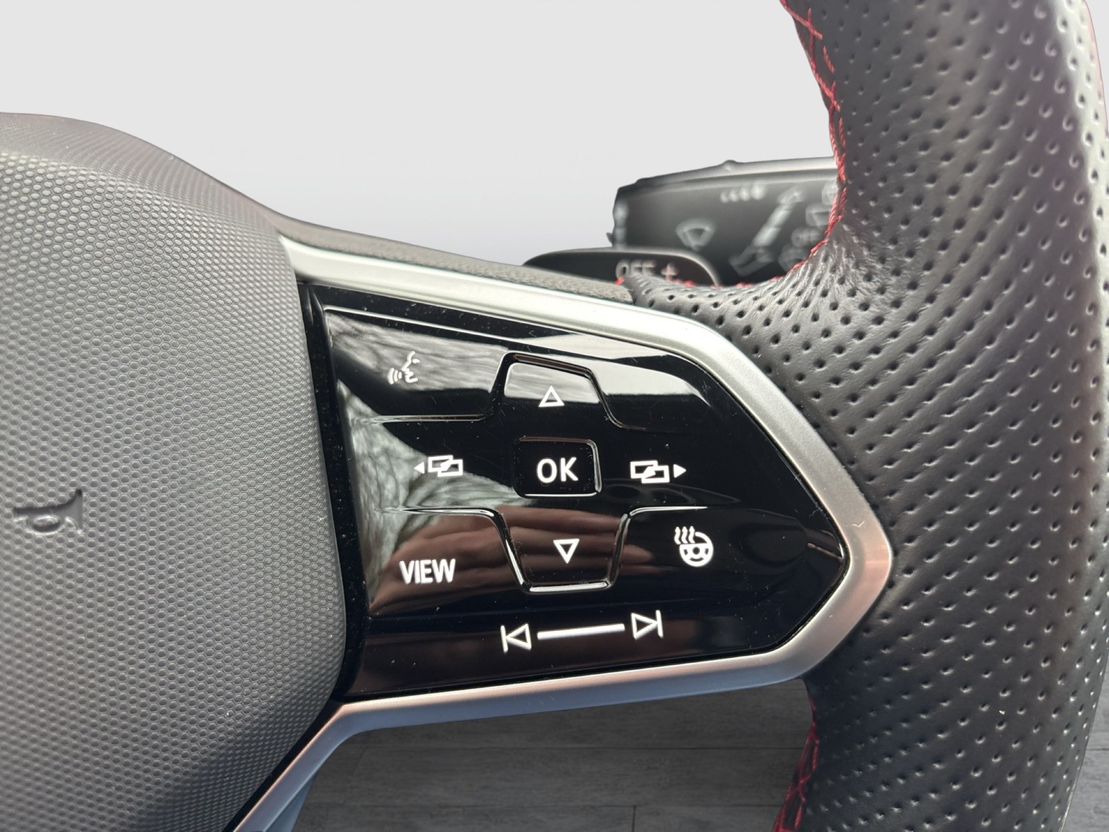 Volkswagen Golf VIII 2.0 GTI ACC CARPLAY LED+ SITZHEIZUNG