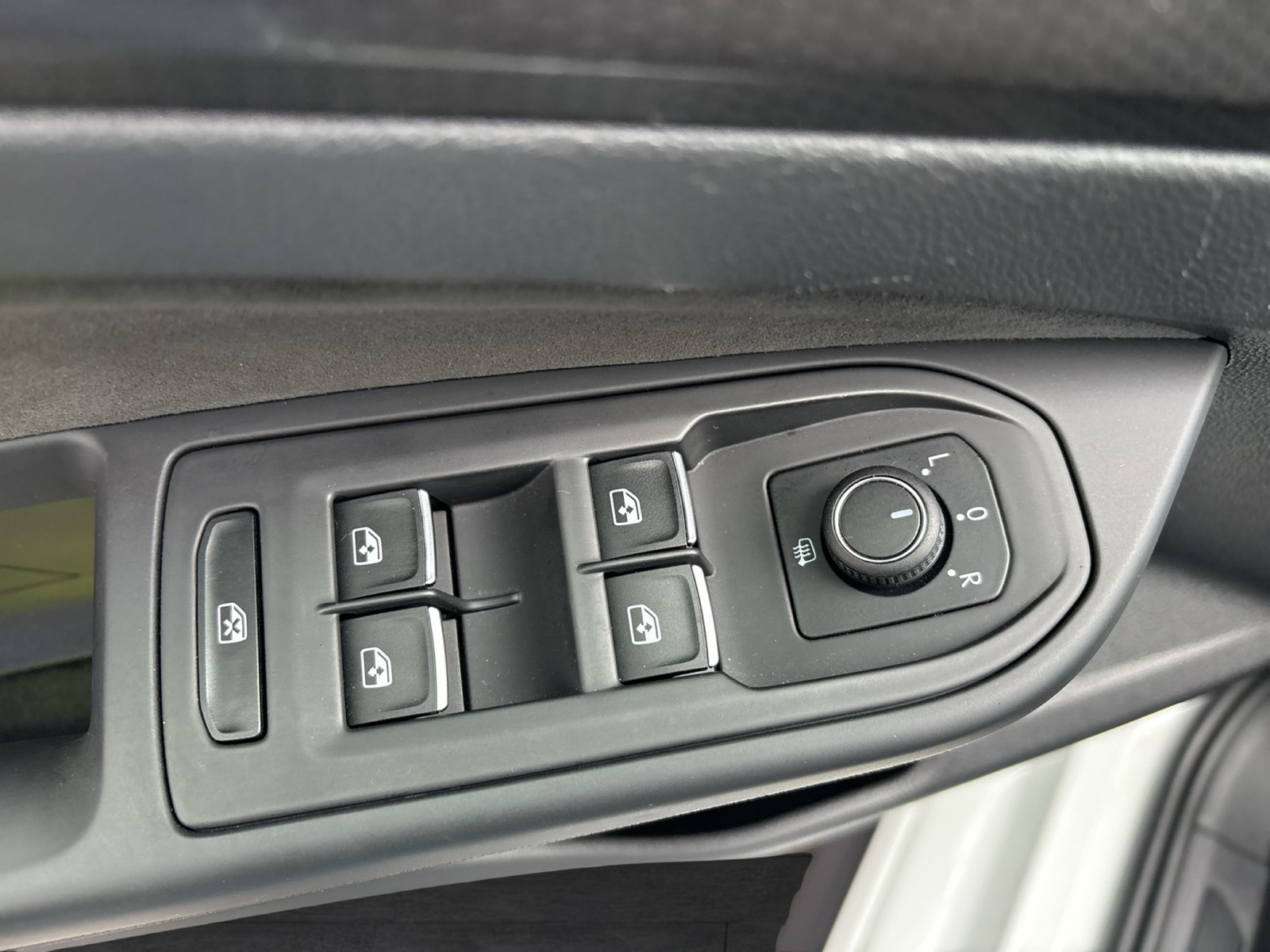 Volkswagen Golf VIII 2.0 GTI ACC CARPLAY LED+ SITZHEIZUNG