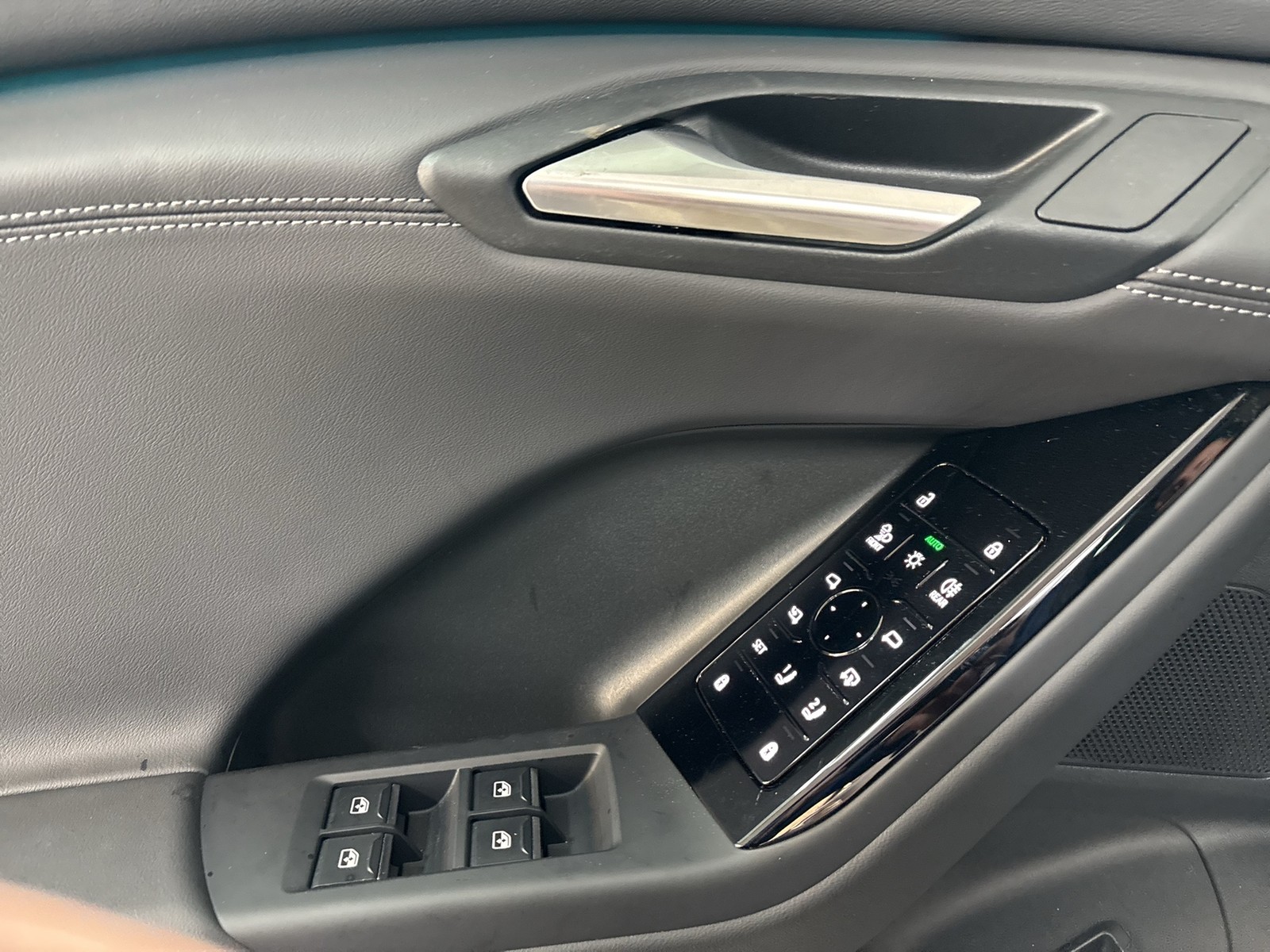 Audi Q6 e-tron quattro S LINE TECHPRO PANO B&O 21"