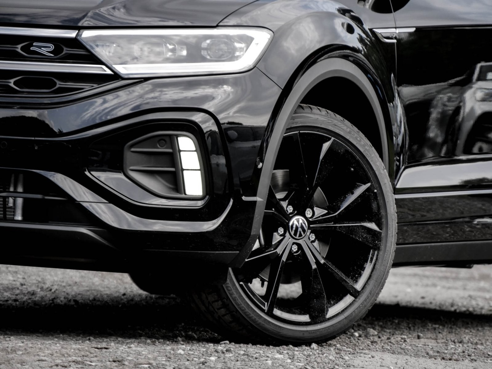 Volkswagen T-Roc Cabrio 1.5 R-LINE DSG BLACKSTYLE LEDER CAM