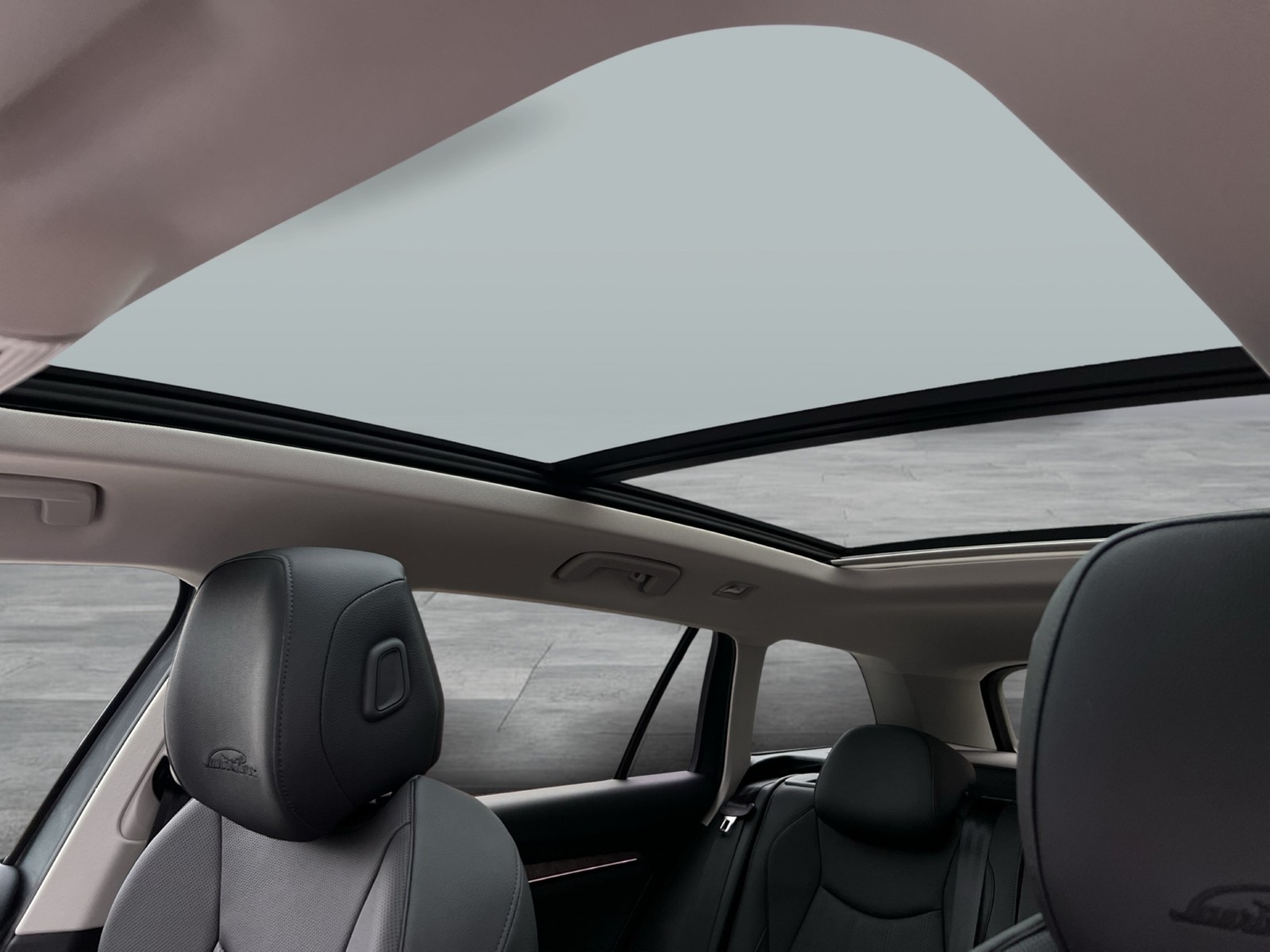 Skoda Superb Combi 2.0 L&K PANO CANTON AHK CAM ACC