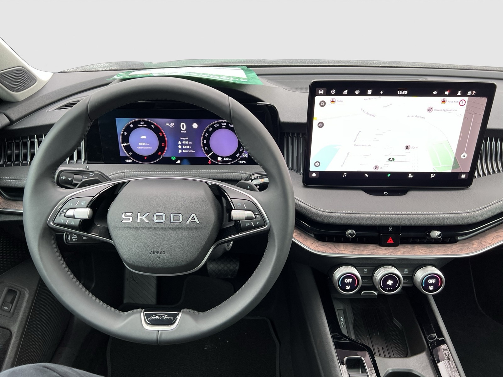 Skoda Superb Combi 2.0 L&K PANO CANTON AHK CAM ACC