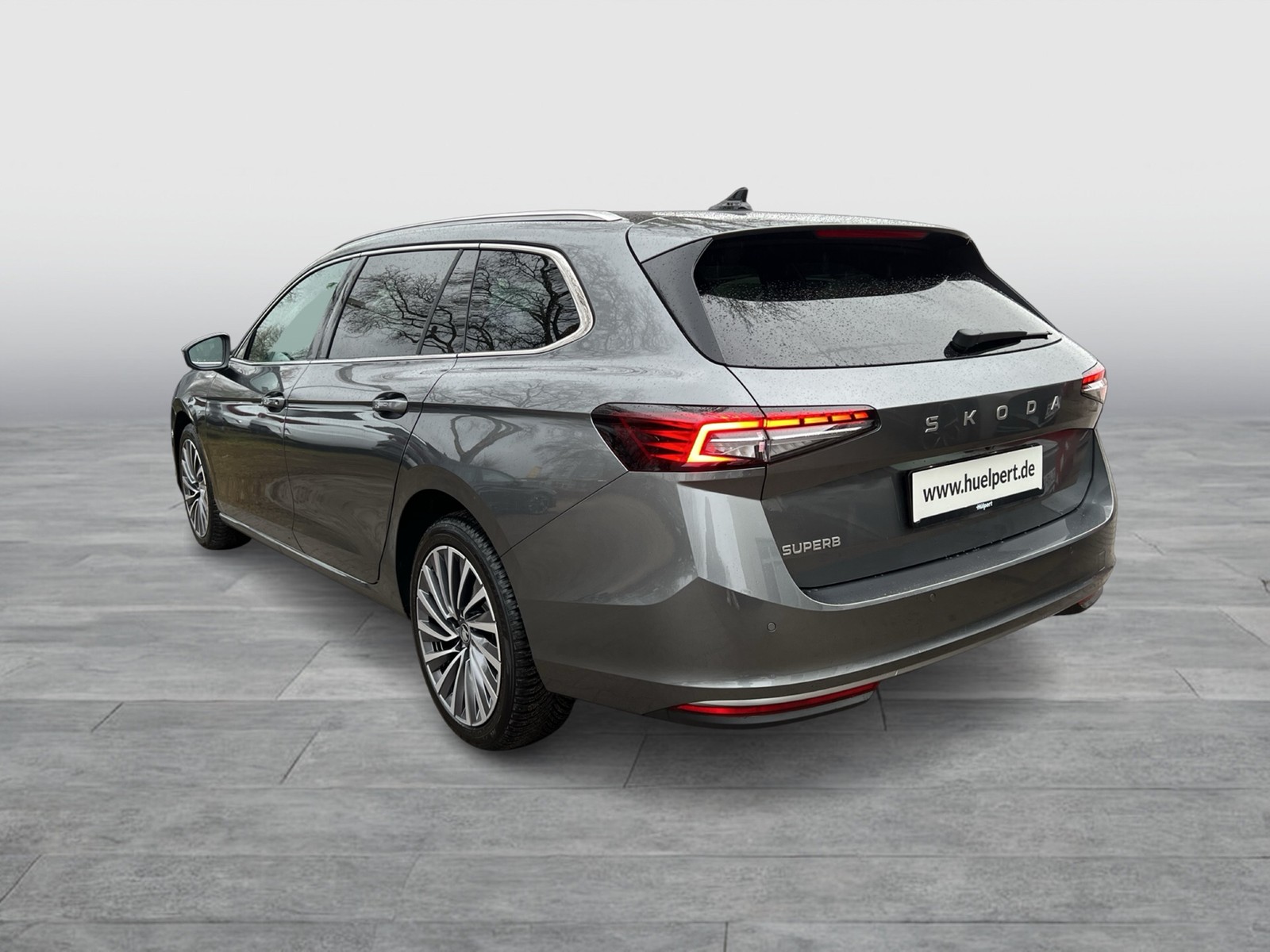 Skoda Superb Combi 2.0 L&K PANO CANTON AHK CAM ACC