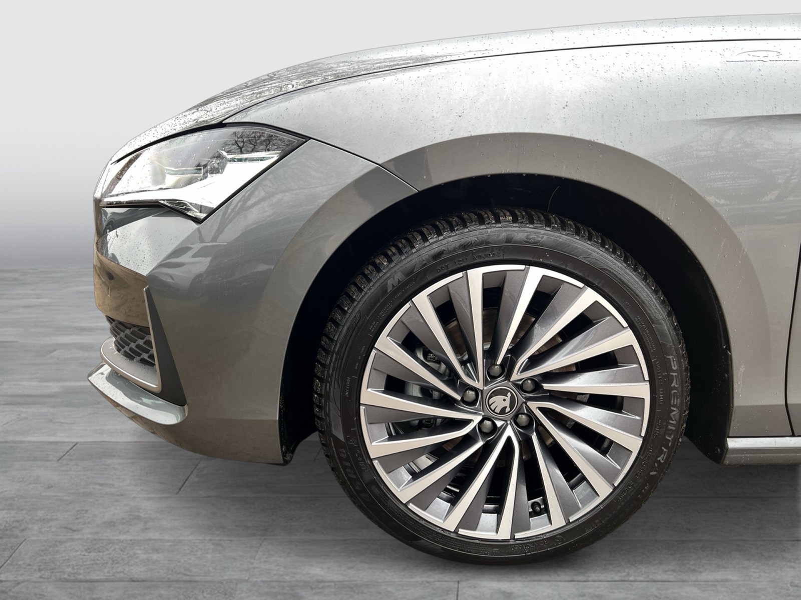 Skoda Superb Combi 2.0 L&K PANO CANTON AHK CAM ACC