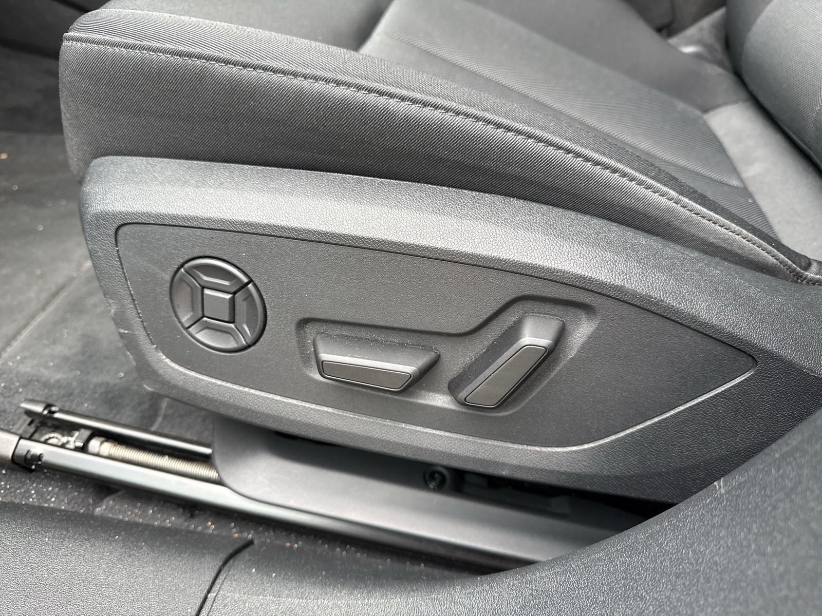 Audi A6 e-tron Avant advanced AHK 360°CAM ACC LM20