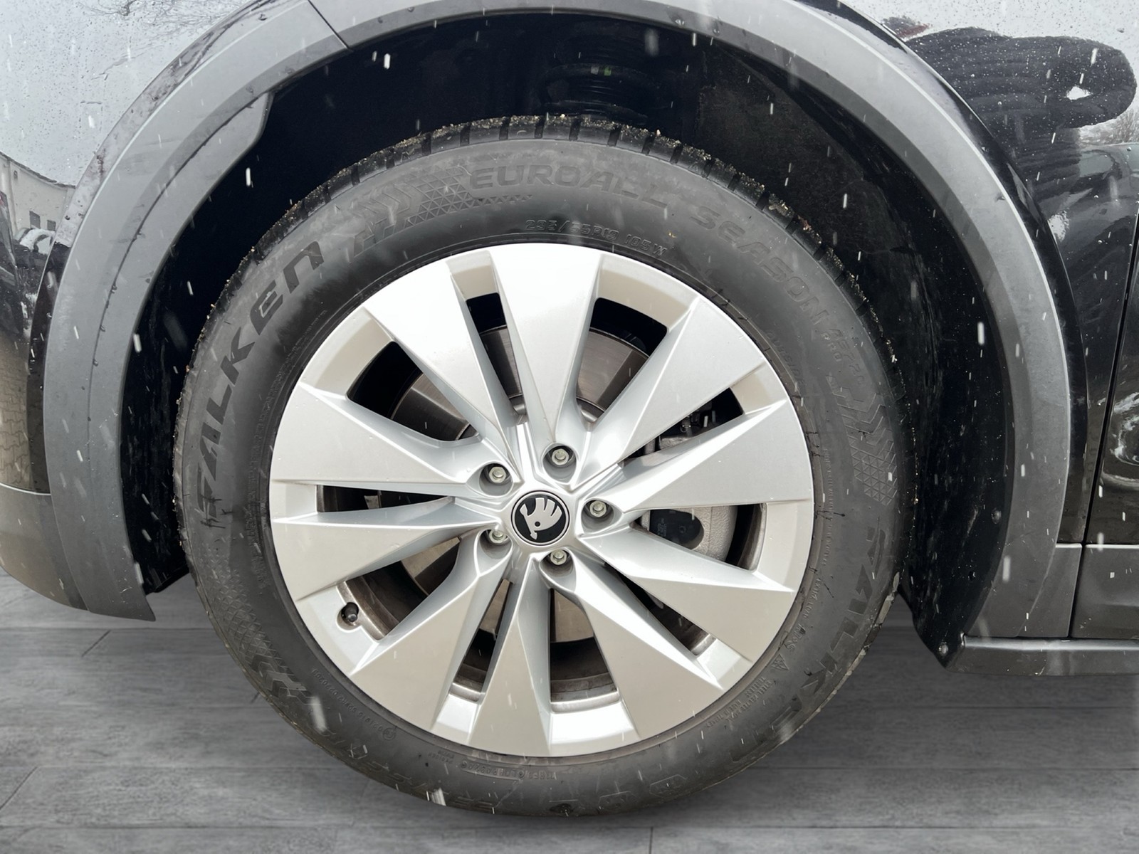 Skoda Elroq 85 LOFT WÄRMEPUMPE AHK CAM ACC LM19 NAVI