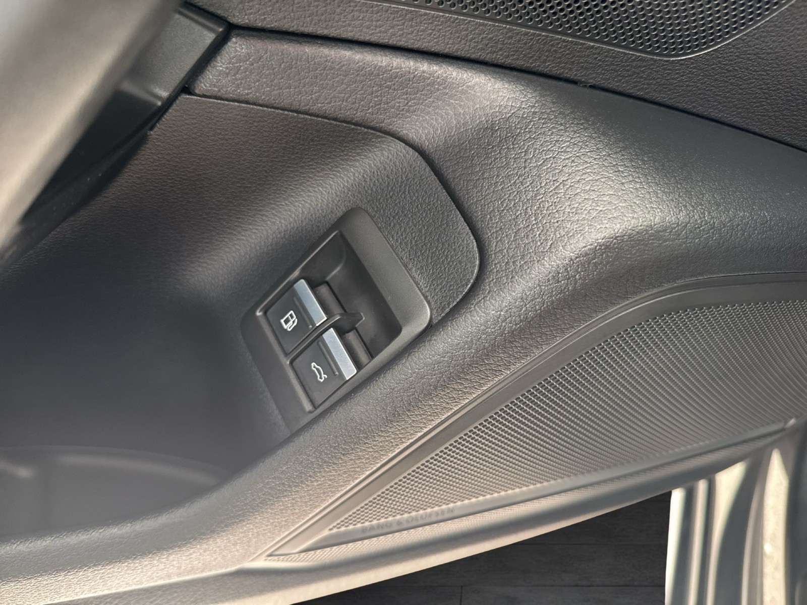 Audi A6 Avant 55 Qu. HYBRID S LINE PANO B&O ALU20