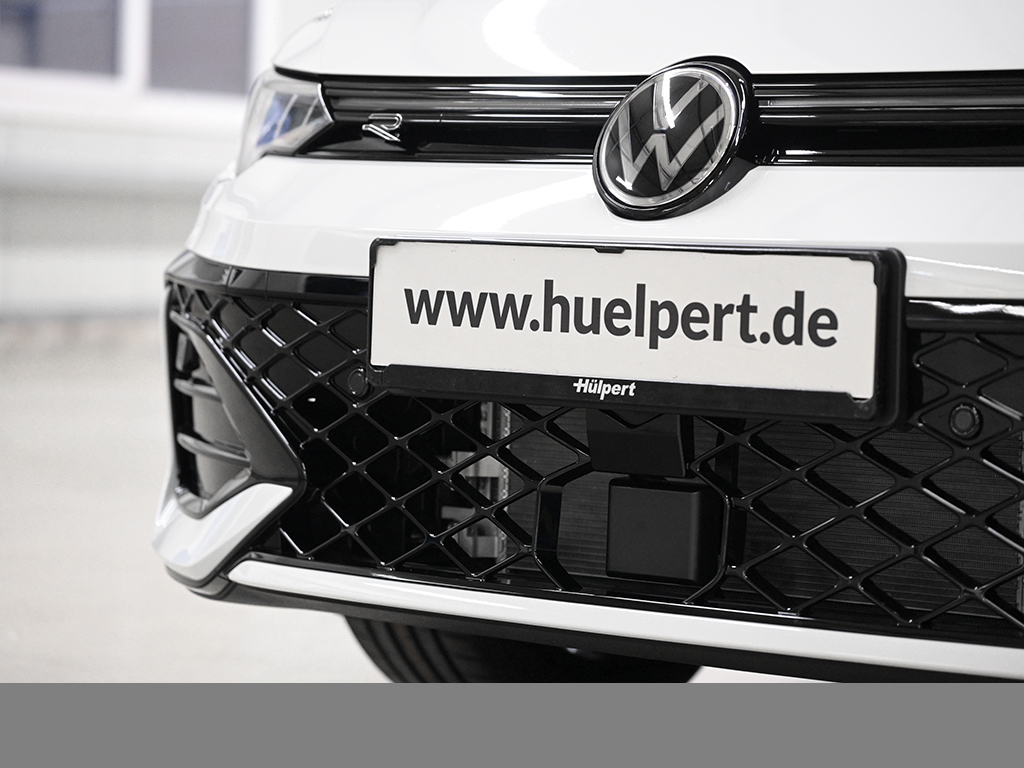 Volkswagen Golf 1.5 R-LINE DSG BLACKSTYLE MATRIXLED AHK