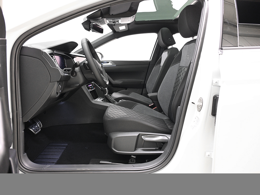 Volkswagen Taigo 1.0 R-LINE DSG