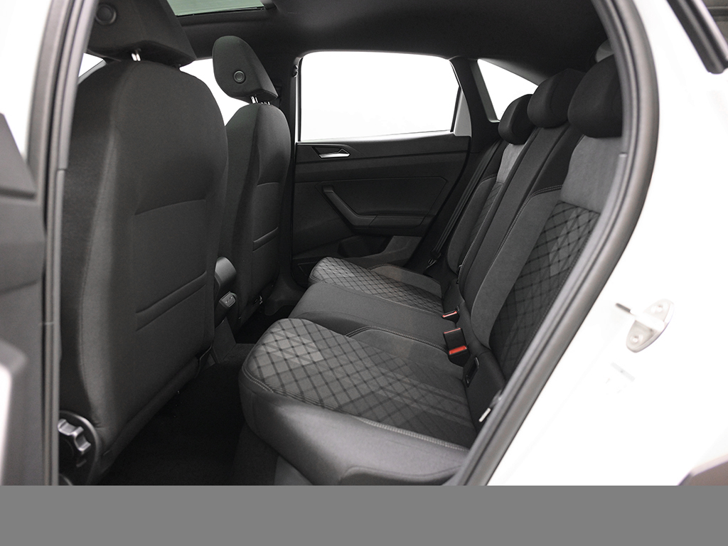 Volkswagen Taigo 1.0 R-LINE DSG