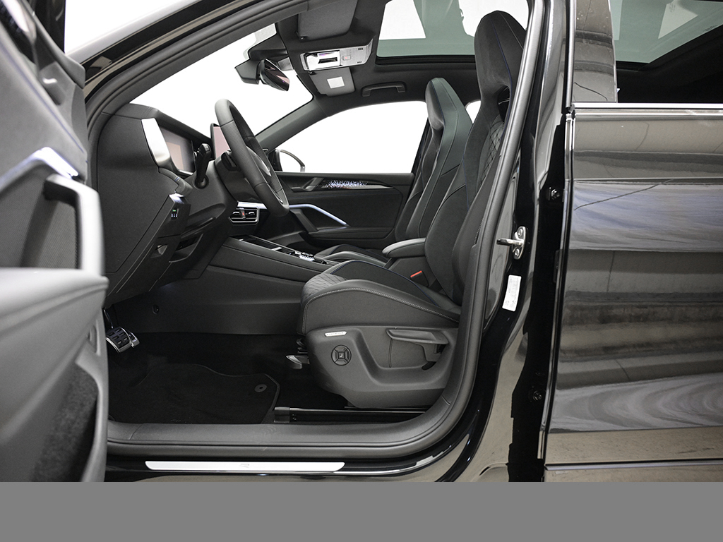 Volkswagen Tayron 2.0 R-LINE 4MOTION DSG BLACKSTYLE AHK