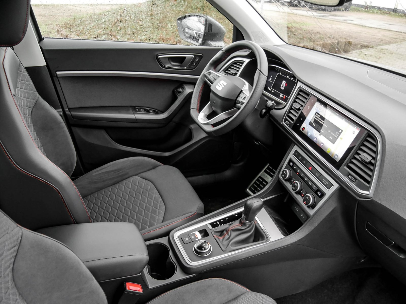 Seat Ateca 2.0 FR AHK CAM LM17 E-KLAPPE NAVI SITZHEIZ