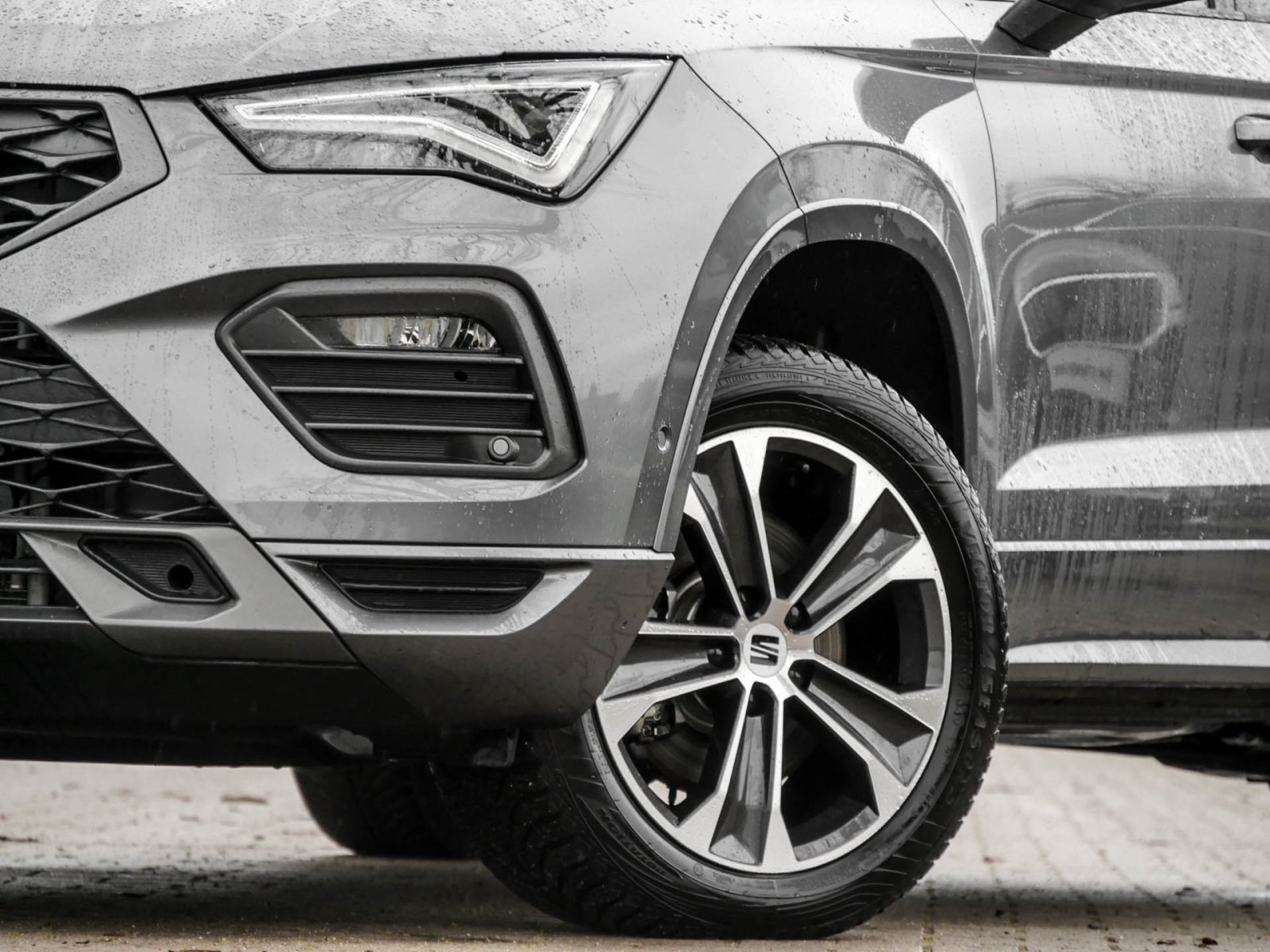 Seat Ateca 2.0 FR AHK CAM LM17 E-KLAPPE NAVI SITZHEIZ