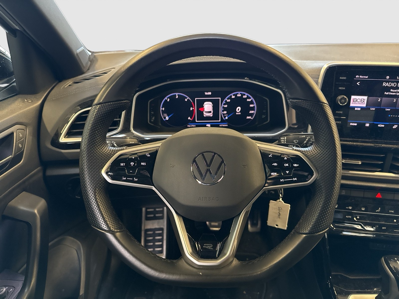 Volkswagen T-ROC 2.0 R-L DT110 TDID7F R-LINE AHK CAM ACC NAVI LED+ CARPLAY