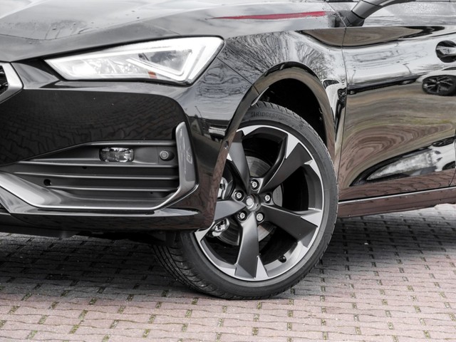Cupra Leon ST 1.5 eTSI BEATS KAMERA ACC ALU18" NAVI