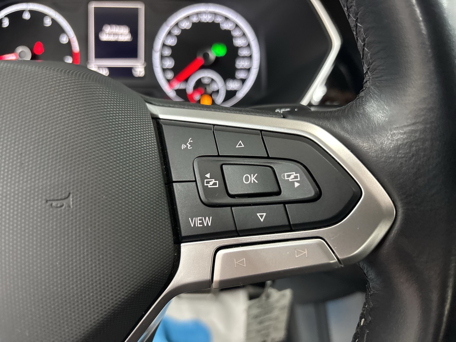 Volkswagen T-Cross 1.0 ACTIVE ACC NAVI ALU CARPLAY SITZHEIZUNG