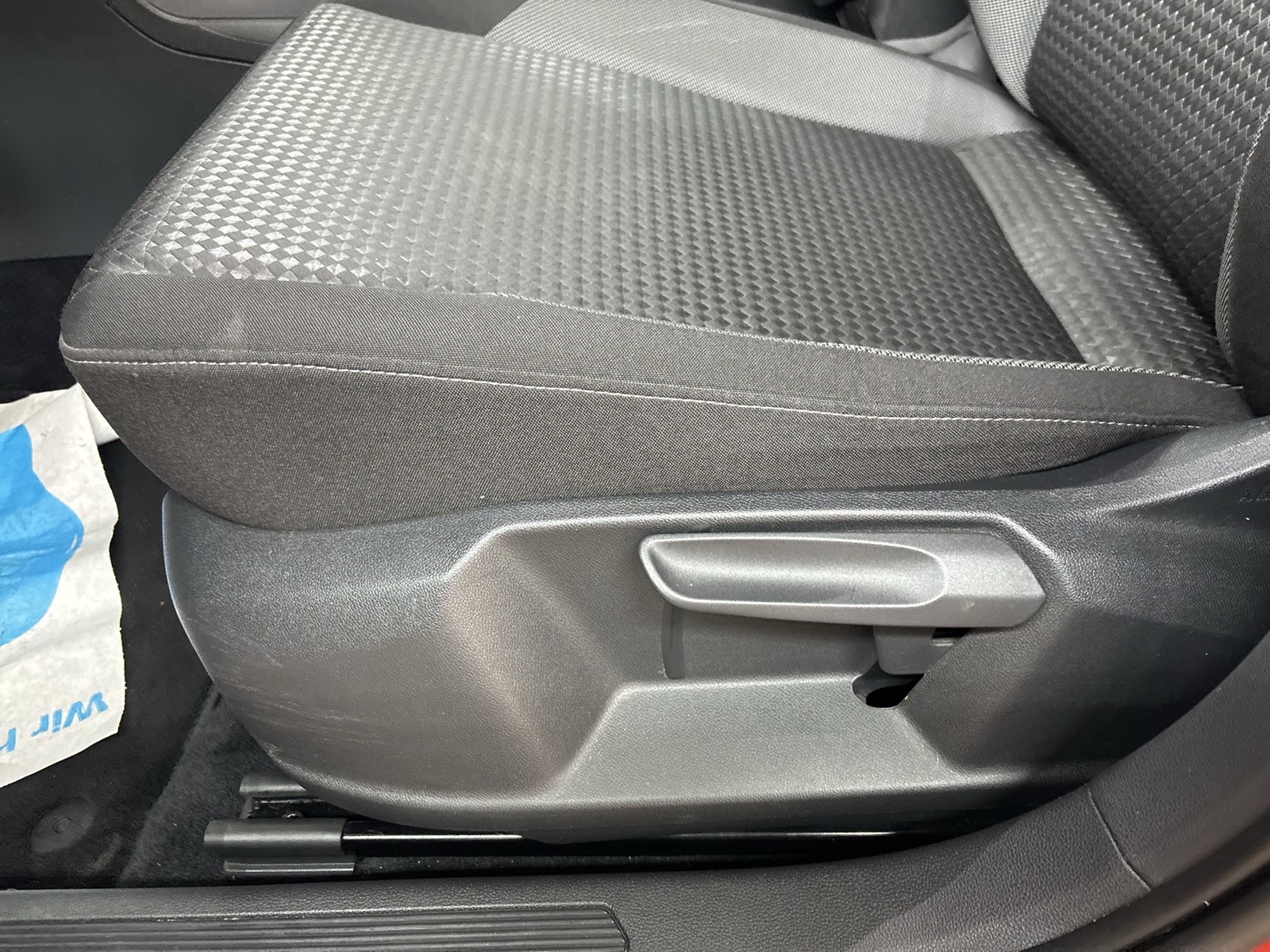 Volkswagen T-Cross 1.0 ACTIVE ACC NAVI ALU CARPLAY SITZHEIZUNG