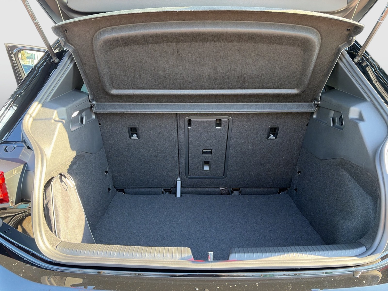 Cupra Born VZ WÄRMEPUMPE PANO 360°CAM ACC LM20 NAVI