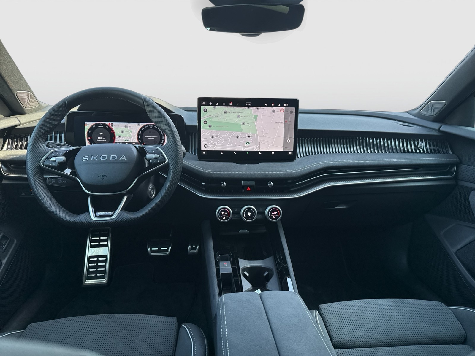 Skoda SUPERB COMBI SPORTLINE 2.0 TDI 4X4 PANO AHK NAVI