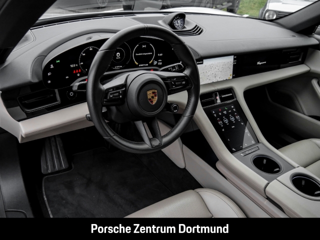 Porsche Taycan Luftfederung BOSE Rückfahrkamera 20-Zoll