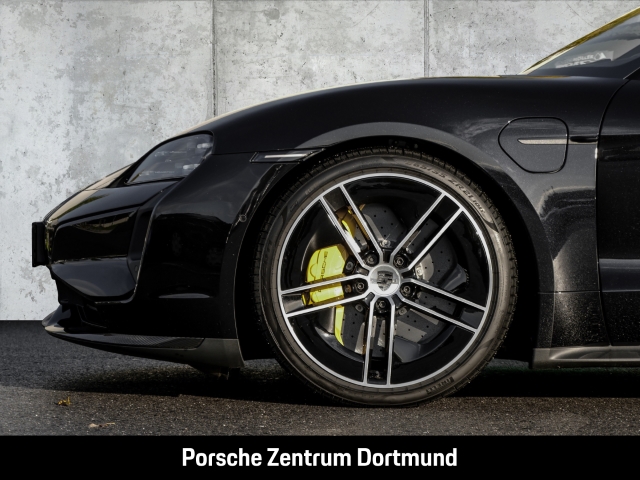 Porsche Taycan Turbo S LED-Matrix Burmester InnoDrive