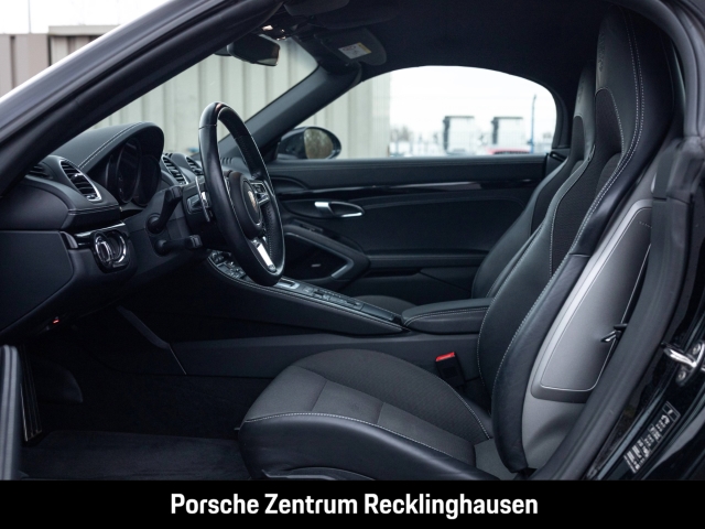 Porsche Boxster 718 GTS Sportabgasanlage BOSE Sportsitze