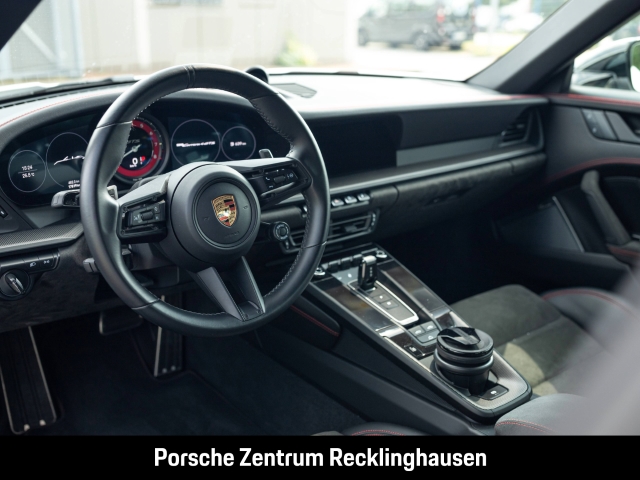 Porsche 992 911 Carrera 4 GTS Cabrio HA-Lenkung Burmester