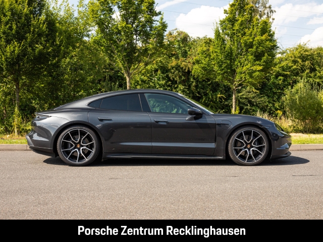 Porsche Taycan InnoDrive HD-Matrix Performancebatterie+