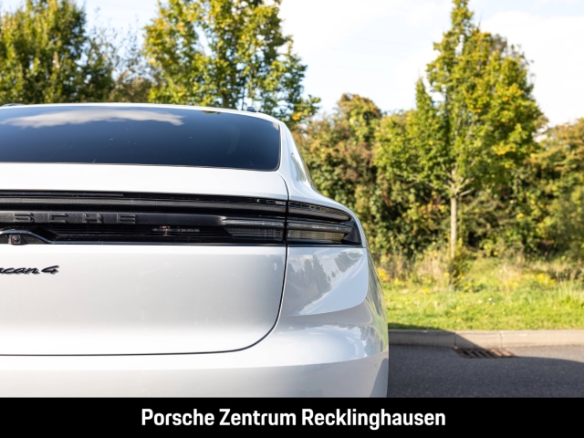 Porsche Macan 4 BOSE LED-Matrix Surround-View 22-Zoll
