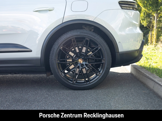 Porsche Macan 4 BOSE LED-Matrix Surround-View 22-Zoll