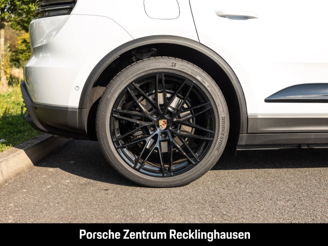 Porsche Macan 4 BOSE LED-Matrix Surround-View 22-Zoll