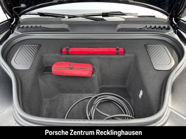 Porsche Macan 4