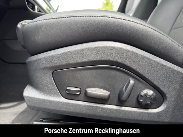 Porsche Macan 4