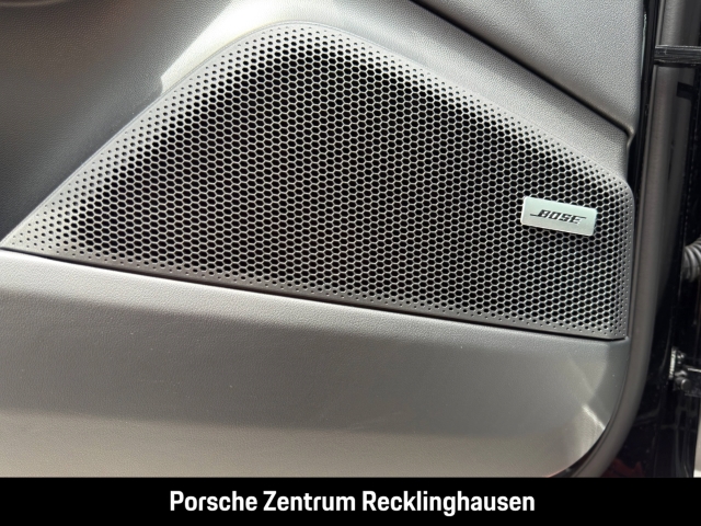 Porsche Macan 4