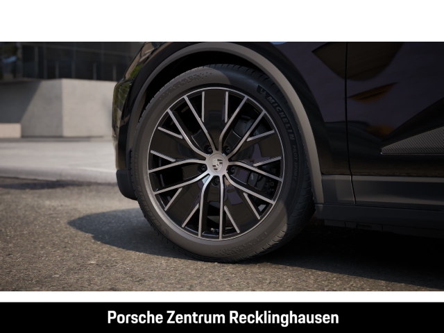 Porsche Macan 4 Surround-View BOSE Luftfederung PASM