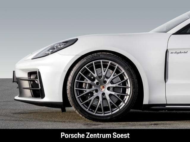 Porsche Panamera 4 E-Hybrid