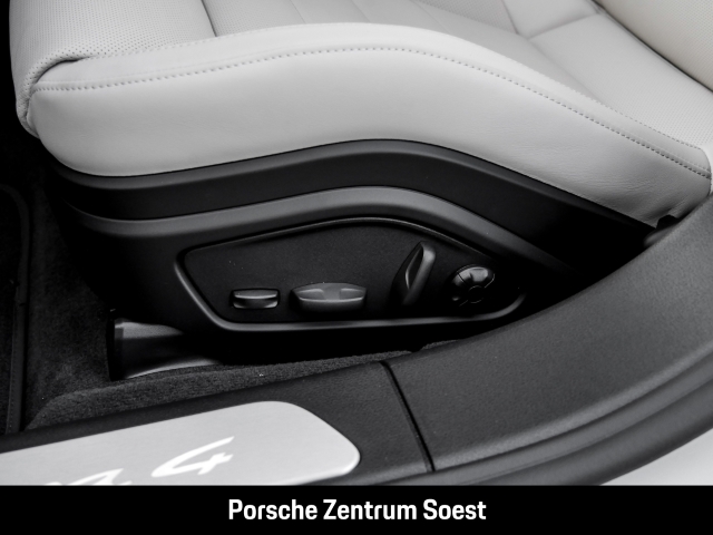 Porsche Panamera 4 E-Hybrid