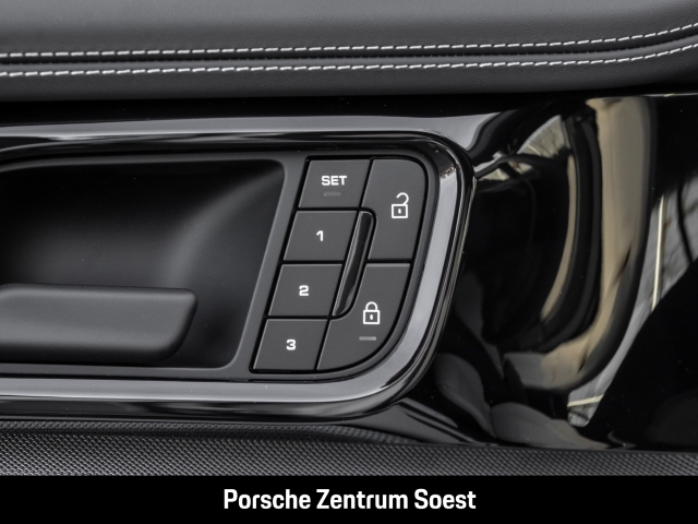 Porsche Panamera 4 E-Hybrid