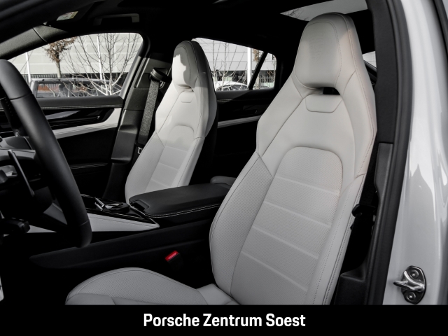 Porsche Panamera 4 E-Hybrid