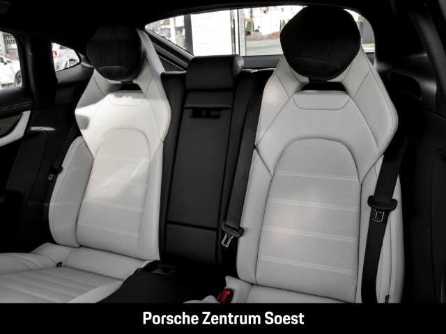 Porsche Panamera 4 E-Hybrid