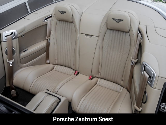 Bentley Continental GTC V8