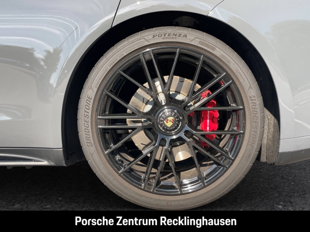 Porsche Panamera GTS HA-Lenkung InnoDrive Head-Up LED