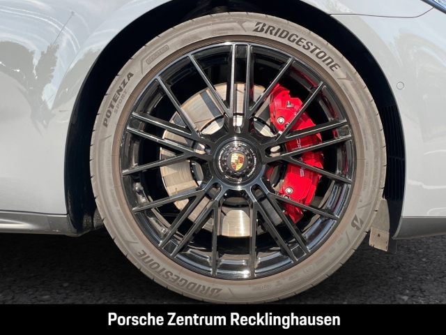 Porsche Panamera GTS HA-Lenkung InnoDrive Head-Up LED