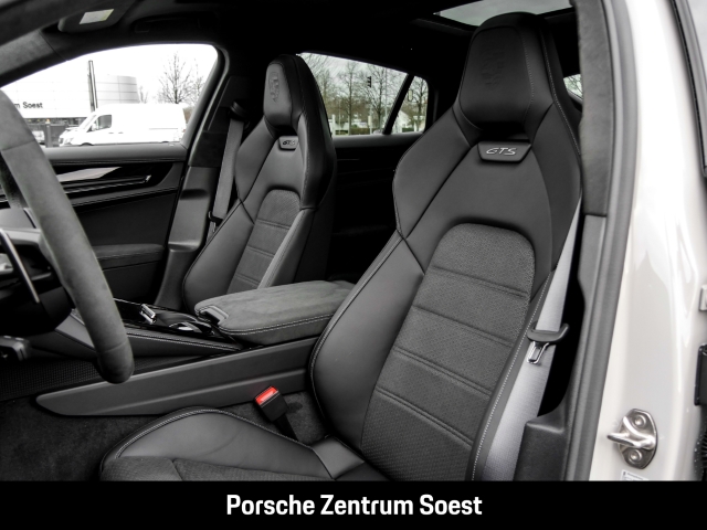 Porsche Panamera GTS