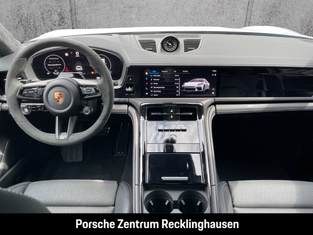 Porsche Panamera GTS Head-Up InnoDrive LED Sportabgas