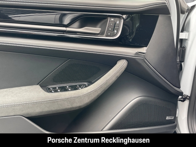 Porsche Panamera GTS Head-Up InnoDrive LED Sportabgas