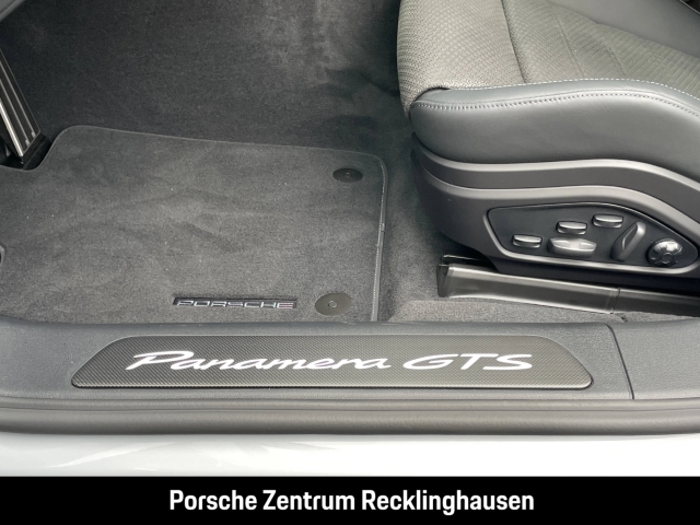 Porsche Panamera GTS Head-Up InnoDrive LED Sportabgas