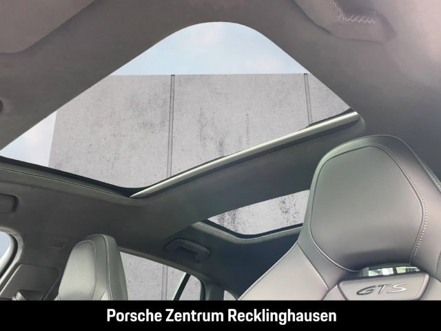 Porsche Panamera GTS Head-Up InnoDrive LED Sportabgas