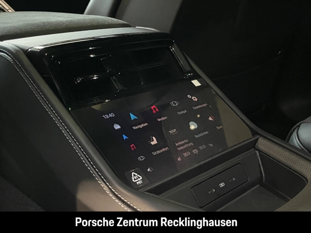 Porsche Panamera GTS Head-Up InnoDrive LED Sportabgas