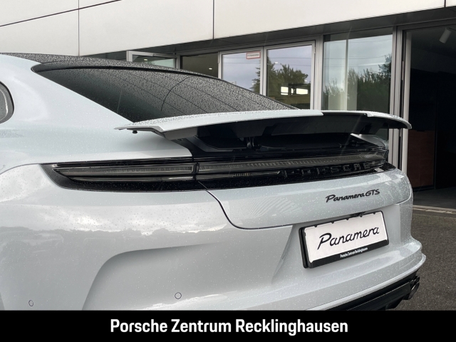 Porsche Panamera GTS Head-Up InnoDrive LED Sportabgas